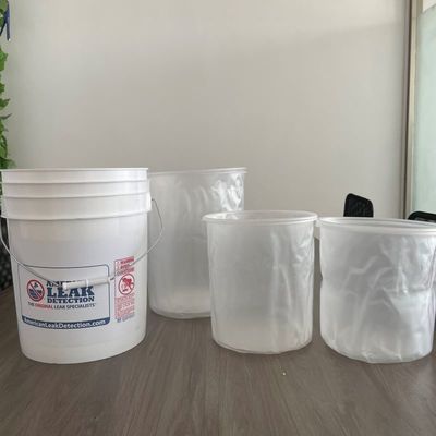 Conveniente red descartável plástico balde forro personalizar necessidades para fácil descarte