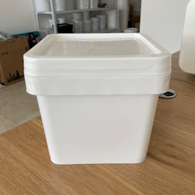 Customize 4L Square Plastic Bucket Food Container com cor azul e padrão impresso