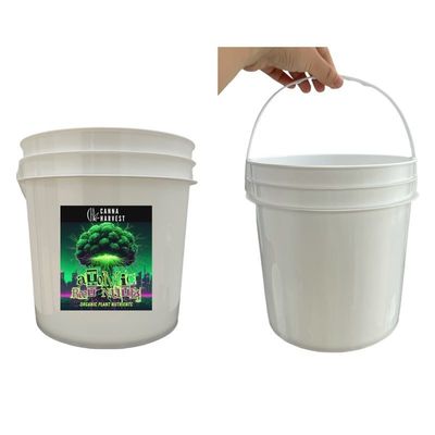 1 galão de plástico balde de tinta com tampa cor vermelha e impressão de transferência de calor