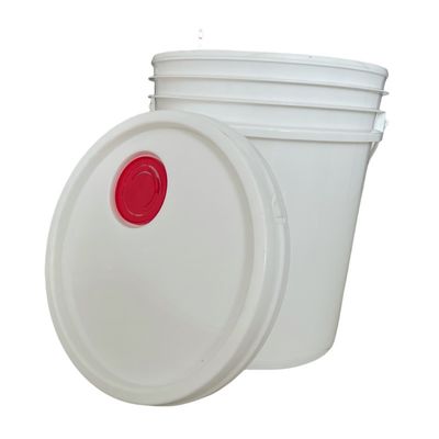 Um balde de plástico de 5 litros com tampa e alça O melhor recipiente para armazenar amostras