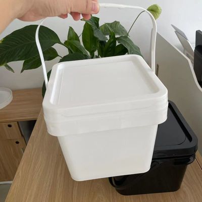Balde de plástico quadrado com tapa fácil de abrir e fechar 8 litros Forma quadrada personalizável