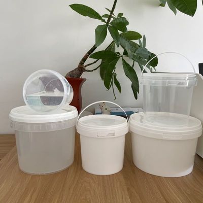 Balde de plástico de PP redondo de 500 ml com tampa e alça para recipiente de armazenagem de manteiga de amendoim