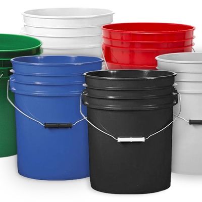 Balde de plástico preto para construção Balde de HDPE epoxi Design durável e duradouro