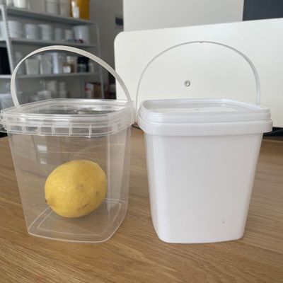 Mantenha suas ferramentas bem armazenadas com este balde de plástico transparente e vedação selada