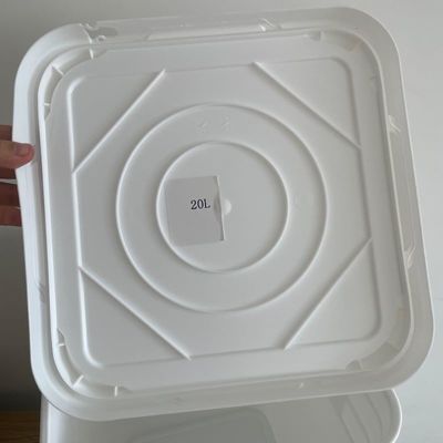 2L 4L 5L 8L 10L 15L 18L 20L Container de plástico quadrado de balde com serigrafia
