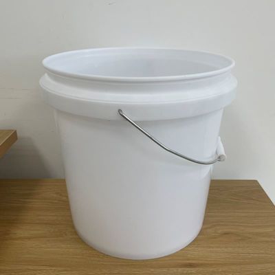 Balde de plástico de 15L 16L 18L com tampa hermética Balde branco de 1,0 a 2,5 mm de espessura